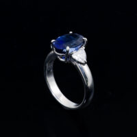4.44ct Sri Lankan Royal Blue Sapphire Ring - Image 3