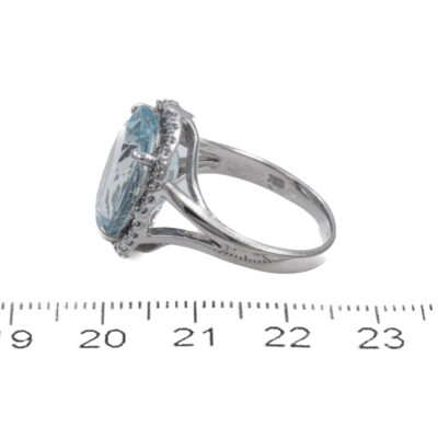 7.50ct Aquamarine and Diamond Ring