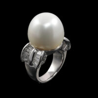 18.8mm South Sea Pearl and Diamond Ring - Image 3