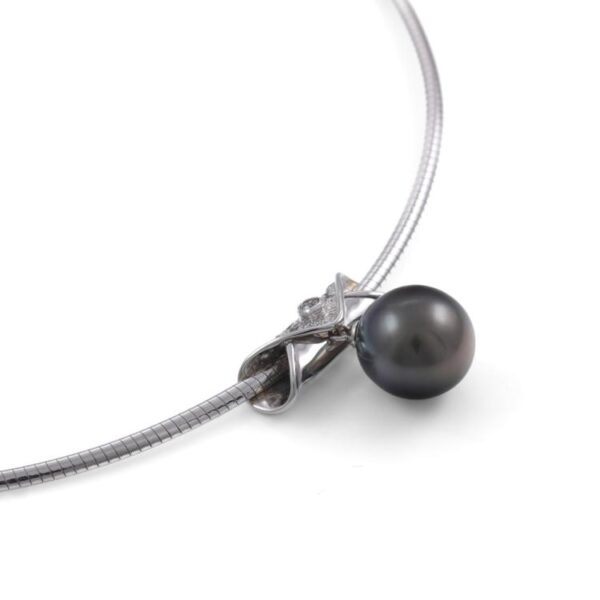 11.9mm Tahitian Pearl & Diamond Pendant